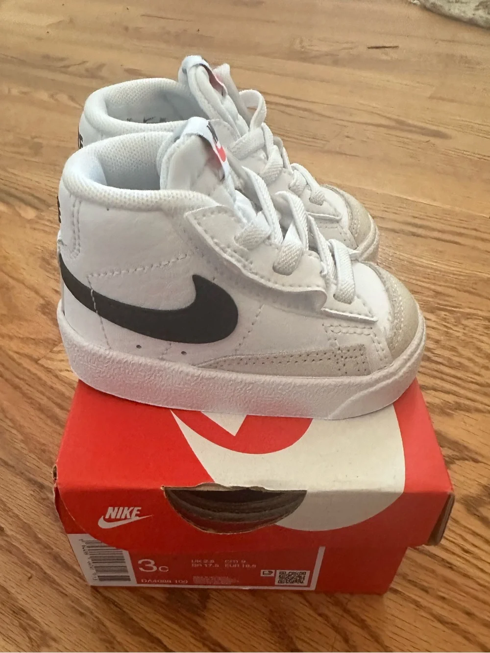 Nike Blazer Mid 77